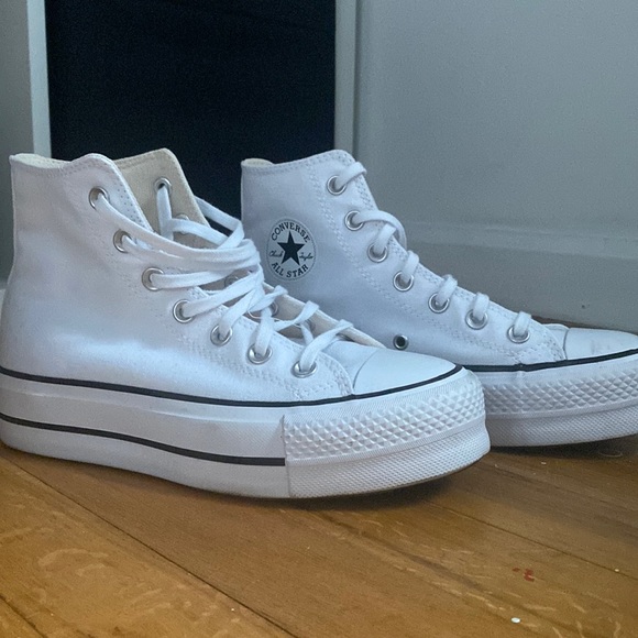 Converse Shoes - Chuck Taylor All Star Lift Platform Canvas